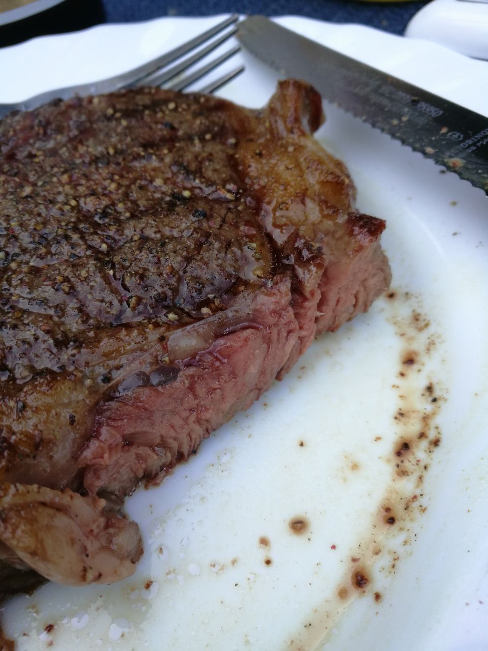 Gegrillte Steaks - saftig und lecker - Mobiler Grillservice